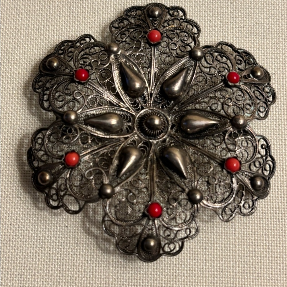 Vintage Peruzzi Family 800 Silver Filigree Brooch with Red Coral Accents